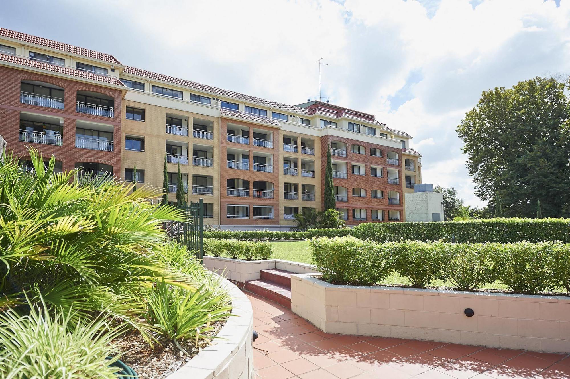 Waldorf Randwick Serviced Apartments Esterno foto