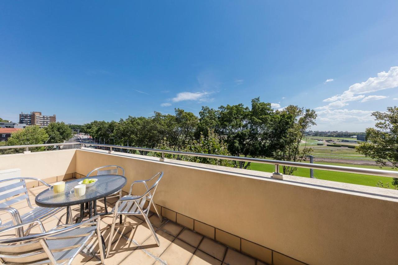Waldorf Randwick Serviced Apartments Esterno foto